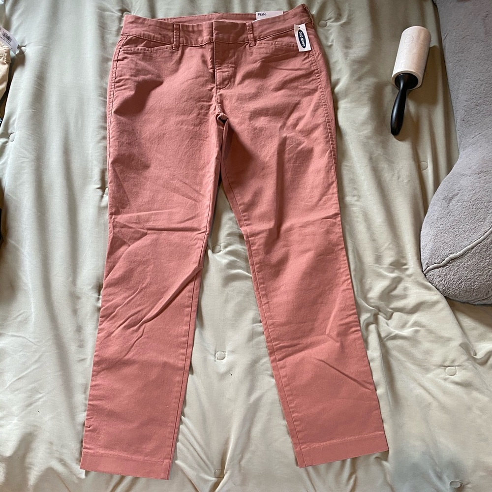 Blush pixie cargo pants